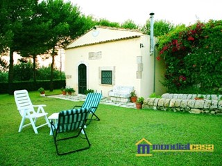 Villa in Vendita a Pachino, 200 m²
