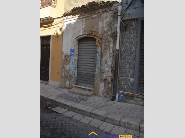 Casa Indipendente in Vendita a Pachino, 21 m²