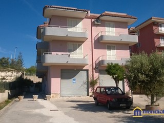 Negozio in Vendita a Pachino, 240 m²
