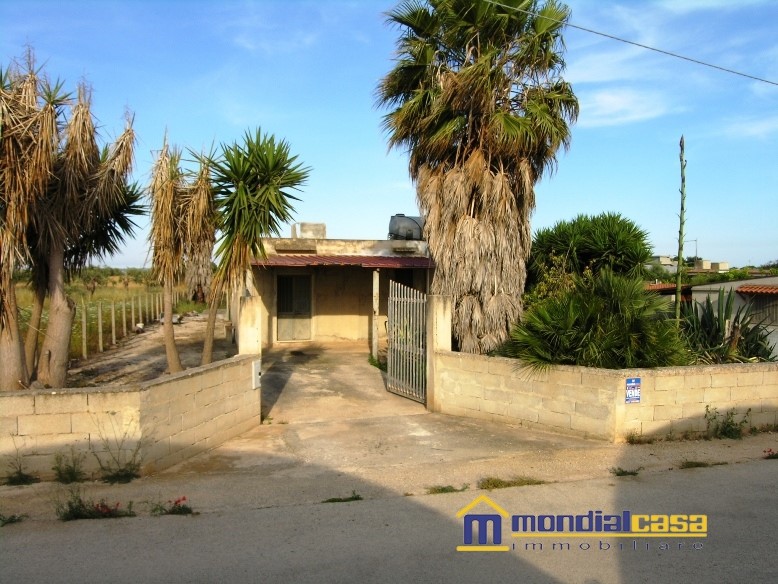 Casa Indipendente in Vendita a Ispica, 48'000&euro;, 3310 m²