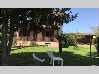 Casa Indipendente in Affitto a Labico, zona Colle Spina, 600€, 130 m², arredato