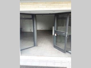 Laboratorio in Affitto a Ariccia, zona POSTE, 450€, 80 m²