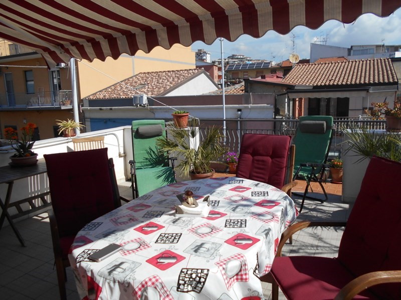 Quadrilocale in Vendita a Catania, zona via pedara 48, 145'000&euro;, 110 m², arredato