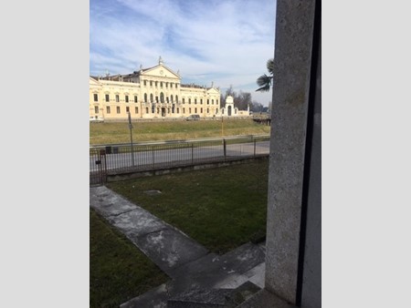 Appartamento in Vendita a Stra, zona San Pietro di Stra, 135'000&euro;, 130 m²