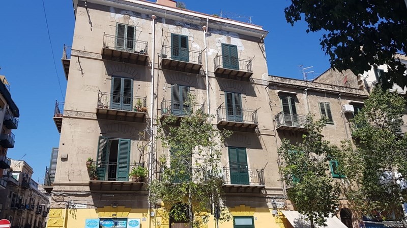 Bilocale in Vendita a Palermo, zona Dante, 58'000€, 60 m²