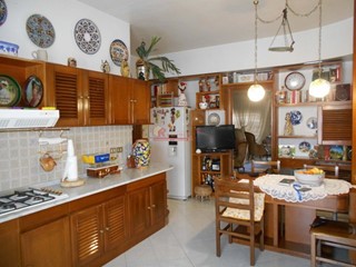 Appartamento in Vendita a Tremestieri Etneo, zona via Carnazza 75, 260'000€, 140 m²