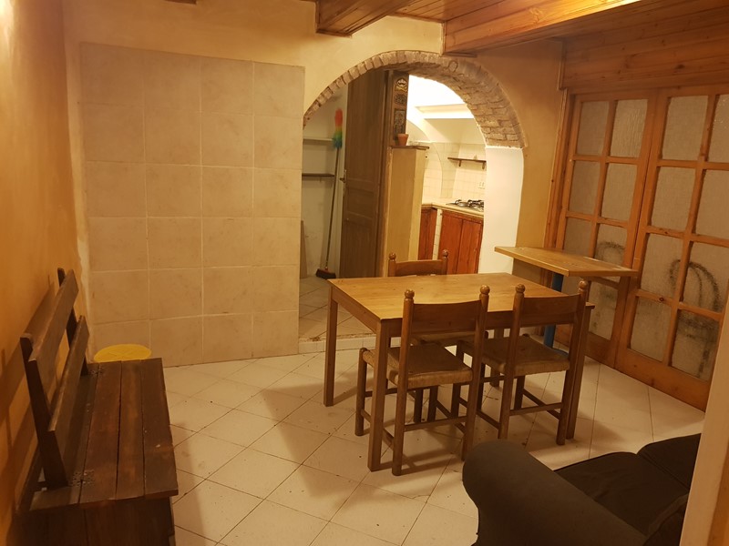 Bilocale in Affitto a Palombara Sabina, zona CENTRO STORICO, 250€, 40 m²