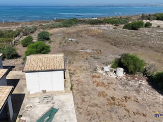 Casale in Vendita a Pachino, 300'000€, 130 m²