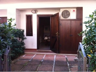 Bilocale in Vendita a Petrizzi, zona VIA STRADA PROVINCIALE 118 SNC, 68'000€, 65 m², arredato