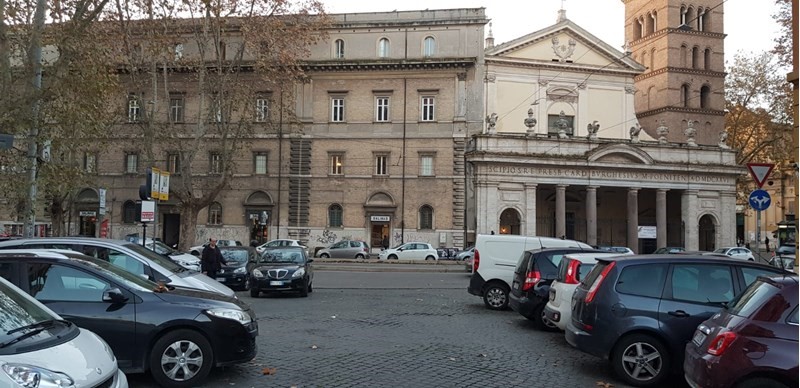 Attività commerciale in Affitto a Roma, zona Trastevere , 1'350€, 45 m²