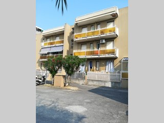 Bilocale in Vendita a Albenga, zona Centralissimo, 119'000€, 40 m², arredato