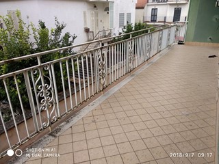 Appartamento in Vendita a Casagiove, zona Periferica, nei pressi del ponte di Ercole, vicino al centro di Caserta, 300'000€, 245 m², con Box