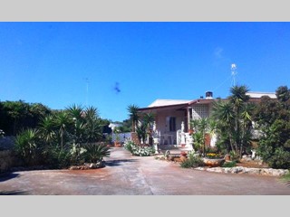 Villa in Affitto a Ostuni, zona residenziale, 600€, 80 m², arredato
