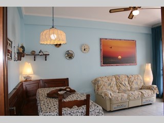 Villa in Vendita a Roma, zona ardea , 150'000€, 80 m², arredato