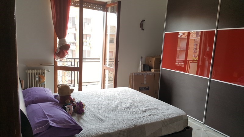 Trilocale in Vendita a Mortara, zona Zona Centralissima, 69'000€, 70 m², arredato