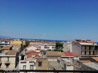 Appartamento in Vendita a Barcellona Pozzo di Gotto, zona S.Antonio, 75'000€, 140 m²