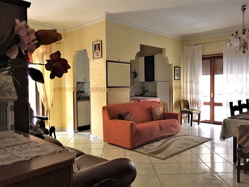 Quadrilocale in Vendita a Alatri, zona Stazione, 110'000€, 130 m²