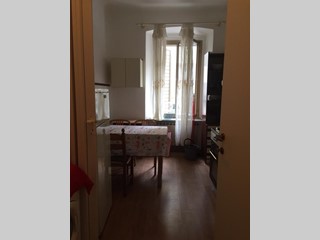 Trilocale in Affitto a Trieste, zona San Giacomo, 400€, 45 m², arredato