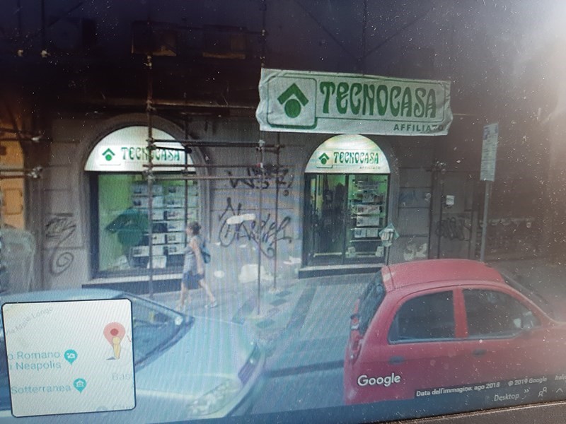 Immobile commerciale in Affitto a Napoli, zona Via Duomo 132-134, 1'400€, 74 m²