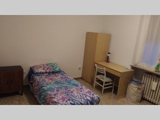 Stanza in Affitto a Verona, zona Via cipolla 16, 250€, arredato