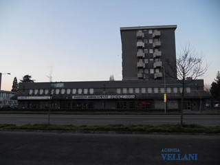 Ufficio in Vendita a Carpi, 700'000€, 600 m²