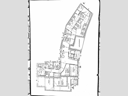 Immobile commerciale in Vendita a Serravalle Pistoiese, 260'000€, 245 m², arredato