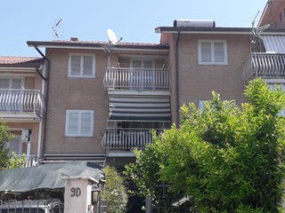 Villetta a schiera in Vendita a Moricone, zona MORICONE, 180'000€, 180 m²