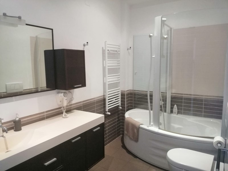 Villetta a schiera in Affitto a Bari, zona BARI, 135 m²