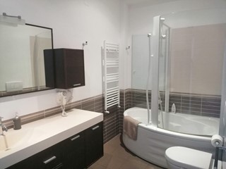 Villetta a schiera in Affitto a Bari, zona BARI, 135 m²