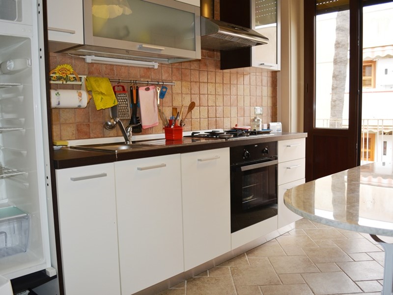 Appartamento in Vendita a Noto, zona noto, 170'000€, 140 m²