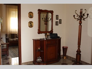 Appartamento in Vendita a Sciacca, zona Via cappuccini, 85'000€, 100 m², arredato