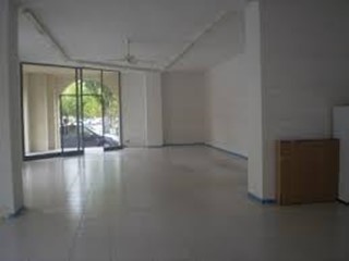 Capannone in Vendita a Calci, 130'000€, 93 m²