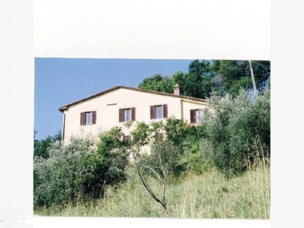 Villa in Vendita a Civitella Paganico, zona Casale di Pari, 500'000€, 244 m², con Box
