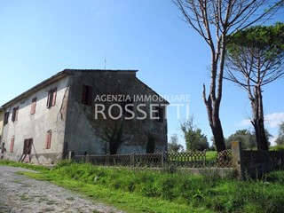 Casa di corte in Vendita a Cerreto Guidi, 160'000€, 460 m²
