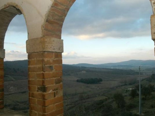 Attività commerciale in Vendita a Rapolano Terme, 2'500'000€, 620 m²