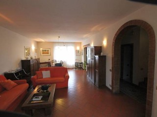Appartamento in Vendita a Colle di Val D'Elsa, 450'000&euro;, 270 m², con Box