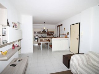 Quadrilocale in Vendita a Castelnuovo Berardenga, zona Vagliagli, 200'000€, 67 m²