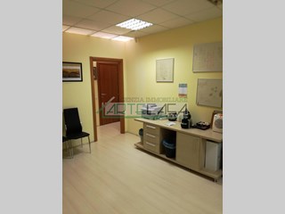 Ufficio in Affitto a Cascina, zona Navacchio, 350€, 20 m²