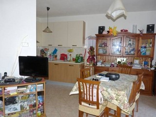 Trilocale in Vendita a Siena, 260'000€, 62 m², con Box