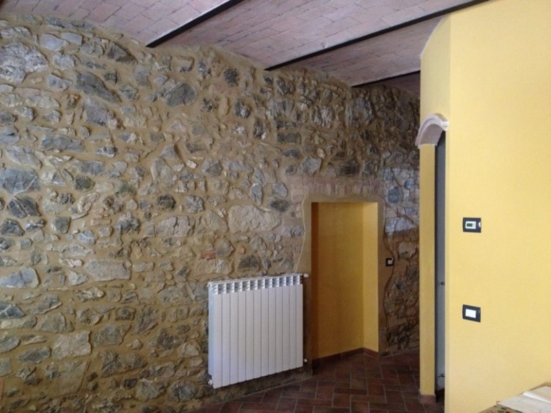 Casa Semi Indipendente in Vendita a Murlo, zona Casciano, 130'000€, 55 m²