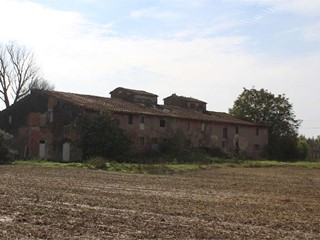 Casale in Vendita a Santa Maria a Monte, 500'000€, 1000 m²