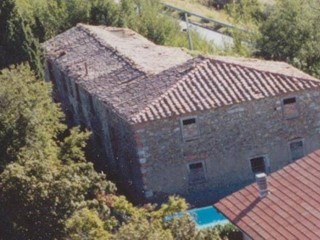 Casale in Vendita a Volterra, 400'000€, 644 m²