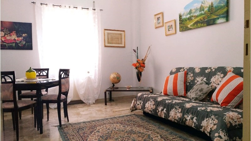 Trilocale in Vendita a Terni, zona Piazza Mercato , 76'000€, 90 m², arredato