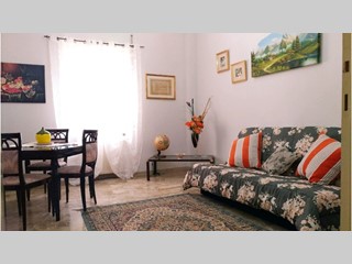 Trilocale in Vendita a Terni, zona Piazza Mercato , 76'000€, 90 m², arredato