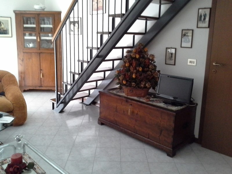 Appartamento in Vendita a Imola, zona Campanella, 285'000€, 212 m²