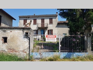 Casa Indipendente in Vendita a Montù Beccaria, zona Frazione Poggiolo, 50'000€, 90 m², arredato
