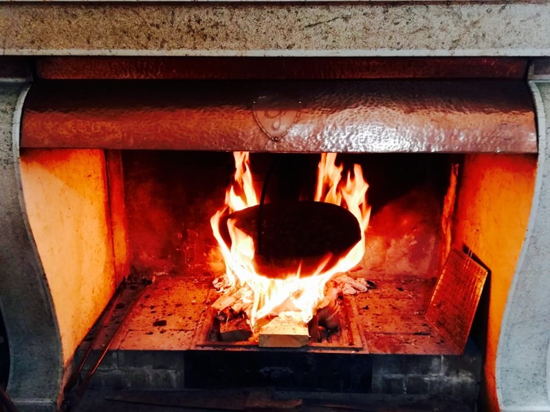 Appartamento in Vendita a Brescia, zona Borgo Trento, 450'000€, 200 m²