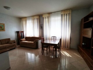 Bilocale in Vendita a Como, zona Rebbio-Prestino, 125'000€, 74 m²