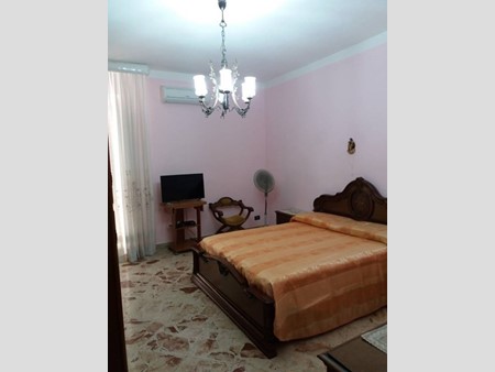 Quadrilocale in Vendita a Porto Empedocle, zona Via Tiziano 23, 50'000€, 90 m²