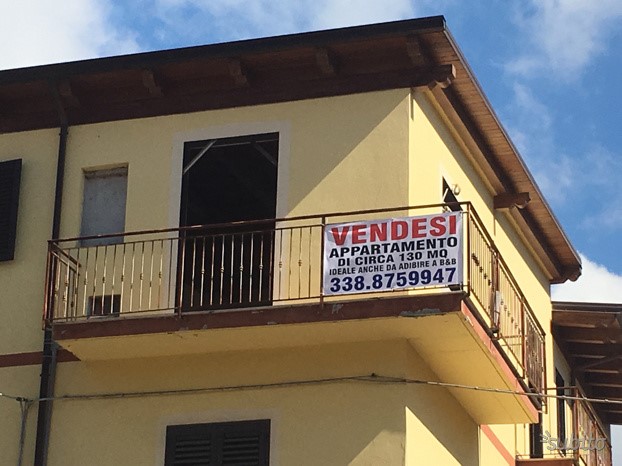 Quadrilocale in Vendita a Villa San Giovanni, zona centro, 95'000€, 130 m²